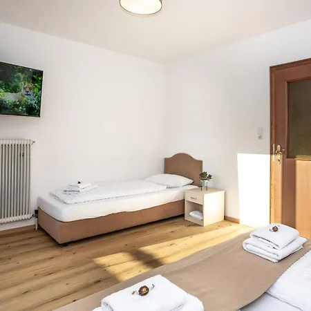 Haus Alpina *