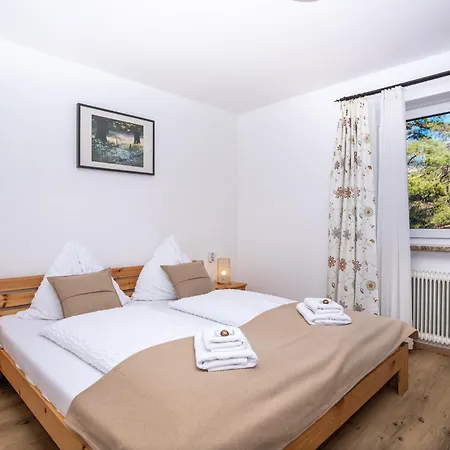 Haus Alpina * Zell am See